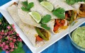 Khoai tây ướp hồ lô ba
và đậu hòa lan với 
bánh kếp semolina Ấn Độ

